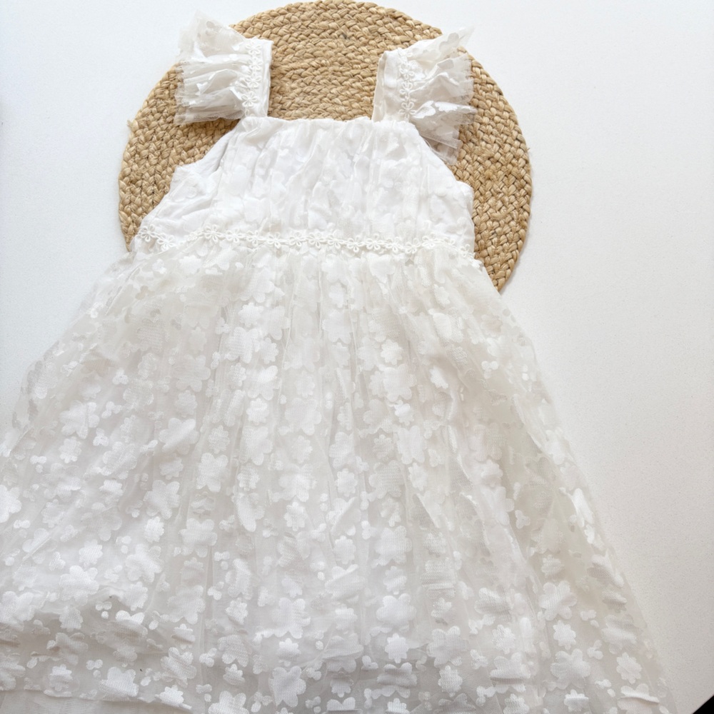 Popatu White Sleeveless Square Neck Sundress